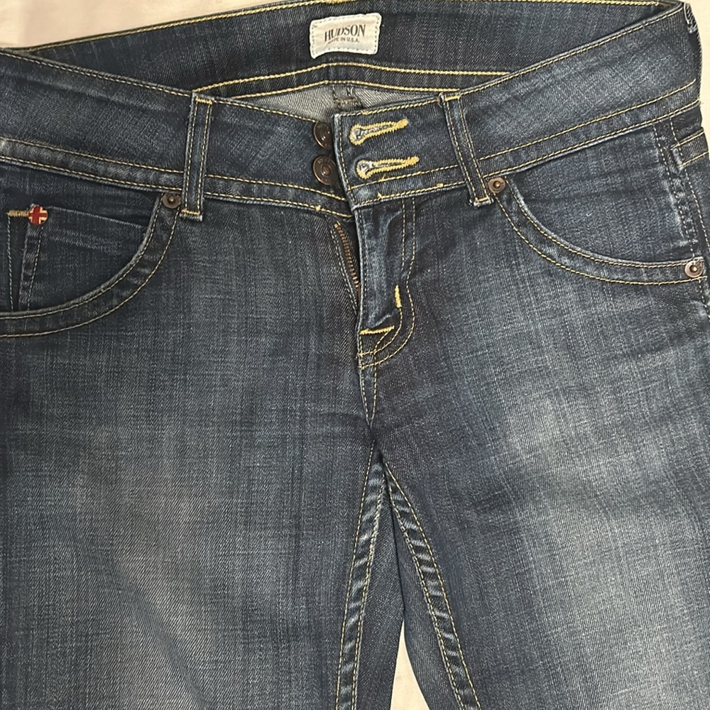 Very gently used Hudson (Betty Bootcut) jeans/ size 26